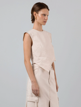 Sands Asymmetric Top