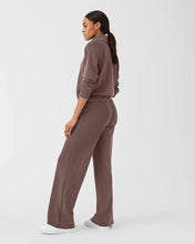 AirEssentials Wide Leg Pant - Smoke