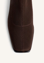 Inger 2 - Brown