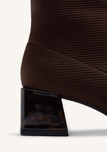 Inger 2 - Brown