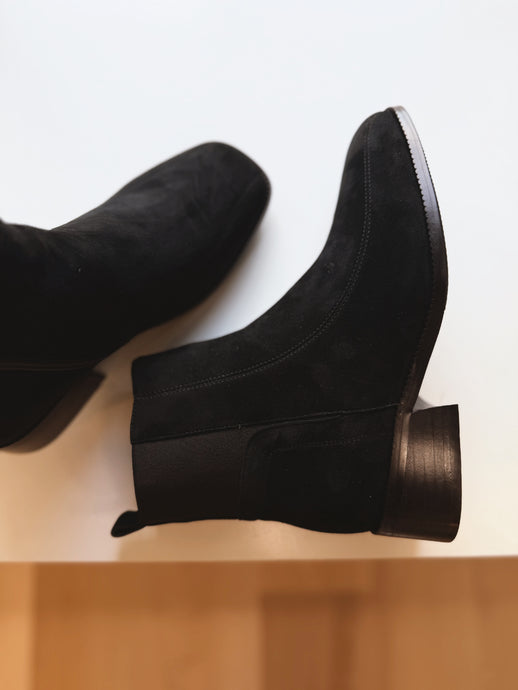 Strider - Black