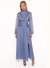 Neveah Dress