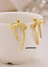 Bow Earrings