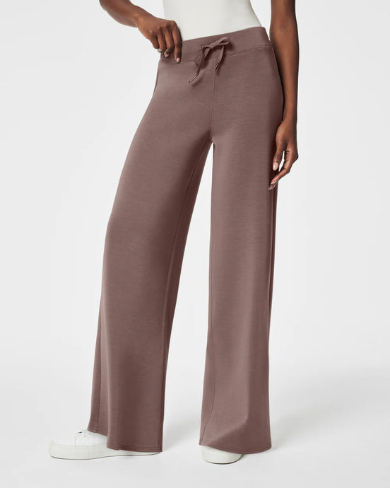 AirEssentials Wide Leg Pant - Smoke