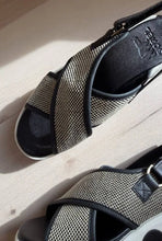 Aura Slingback