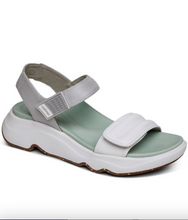 Whit - White/Mint