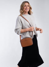 Cara Crossbody Purse - Cognac